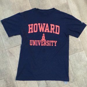 Howard University blocked letter t-shirt.
